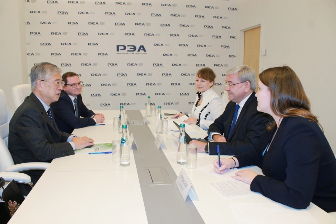 Укрепление сотрудничества стало ключевой темой рабочей встречи генерального директора РЭА Минэнерго России Алексея Кулапина с президентом…