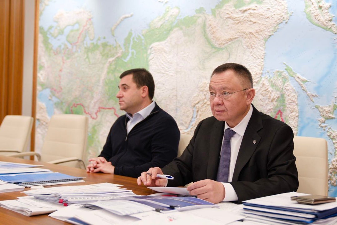 Глава Минстроя России Ирек Файзуллин провел рабочую встречу с председателем Общественного совета при Минстрое России Сергеем Степашиным