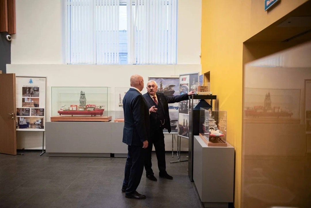 Сергей Цивилев поздравил Губкинский университет с 95-летием