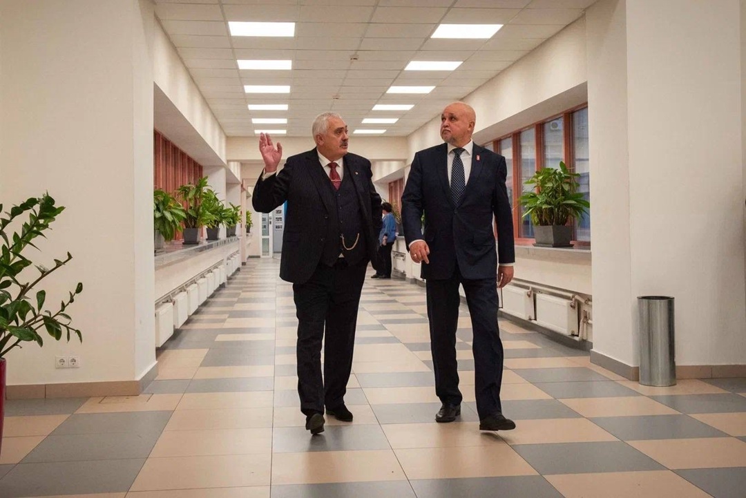 Сергей Цивилев поздравил Губкинский университет с 95-летием