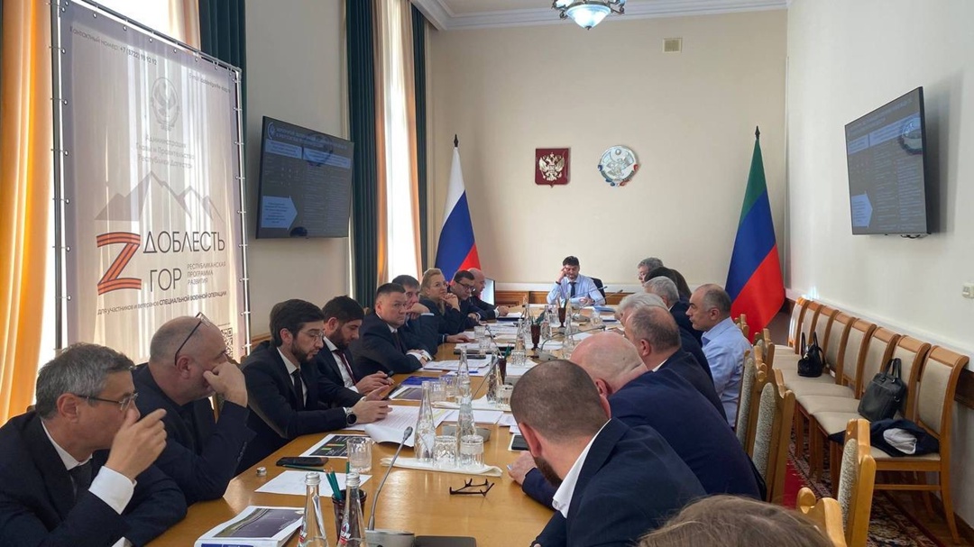 Петр Конюшенко провел заседание федерального штаба по энергоснабжению Дагестана