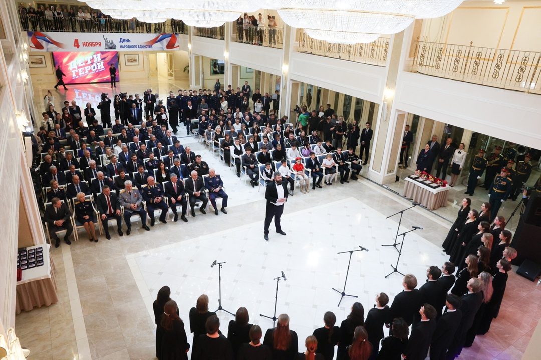 В Совете Федерации наградили детей-героев за спасение людей и проявленное мужество