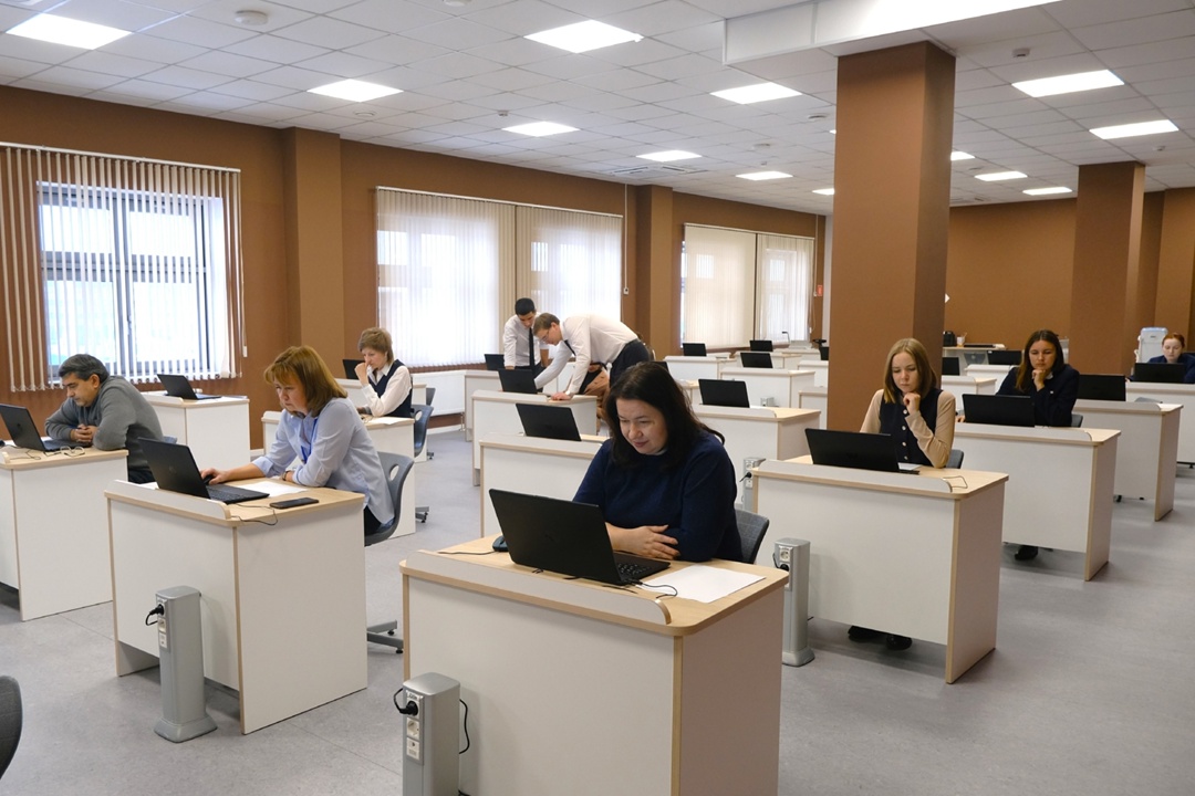 Большой этнографический диктант написали специалисты Амурского ГПЗ и учащиеся «Газпром школы Свободный»