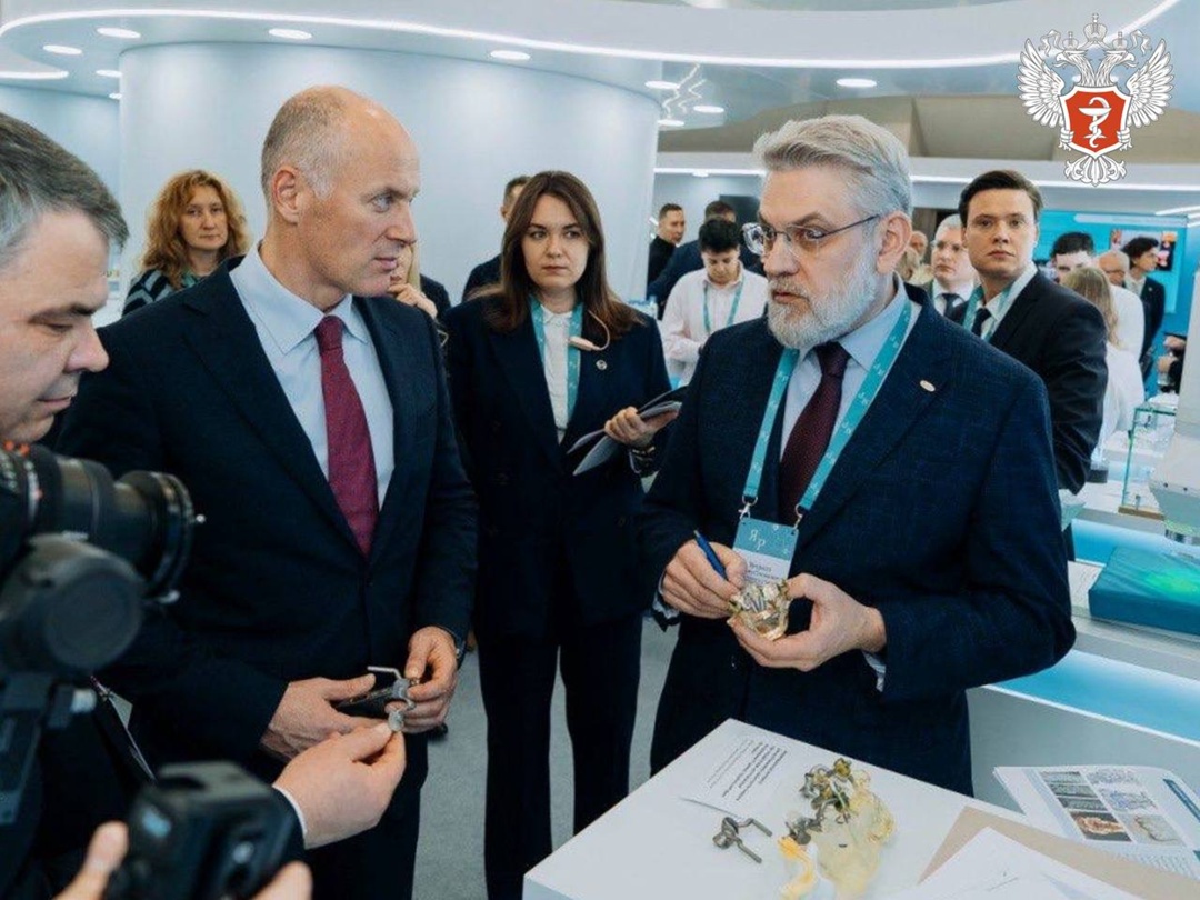 Специалисты федерального центра Минздрава России разработали новый персонализированный имплант для пациентов с дефектом межсуставного сегмента дуги позвонка