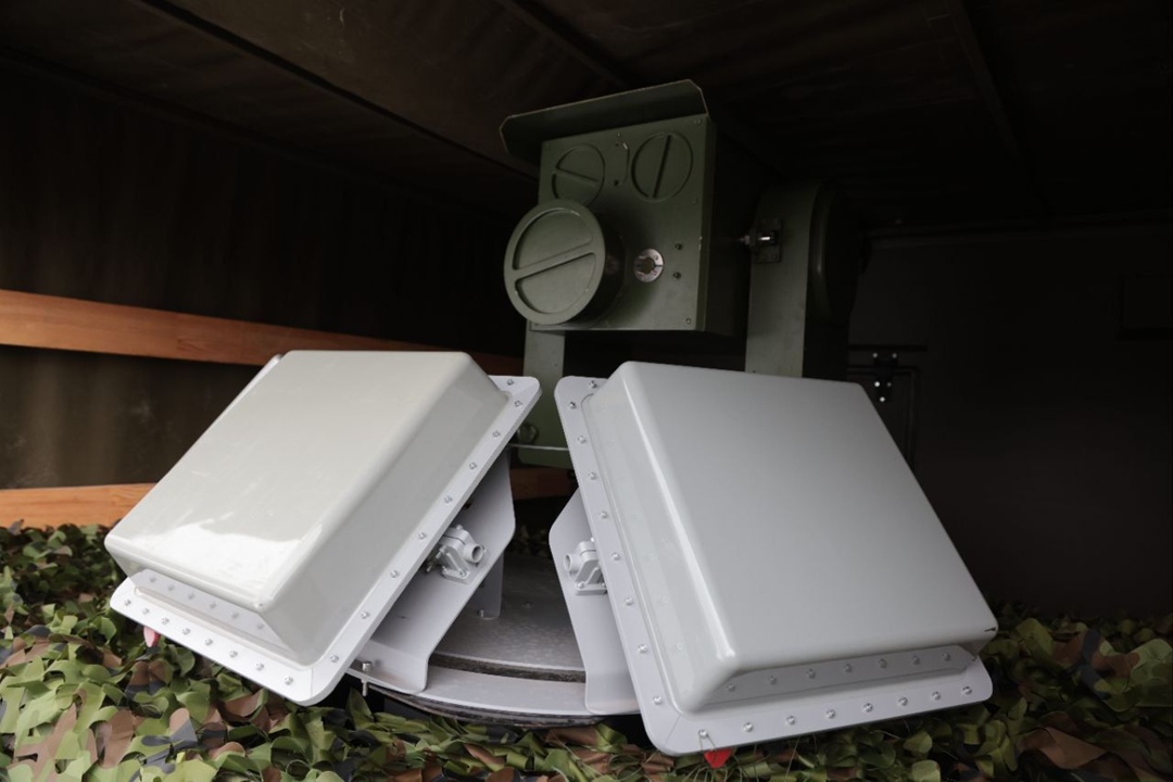 Недавно мы рассказывали про новый антидрон-комплекс с БПЛА-перехватчиком