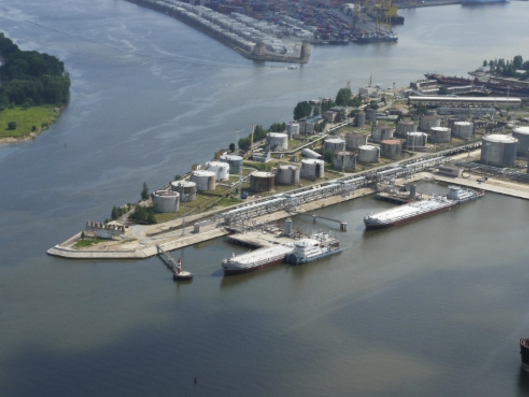 Петербургский нефтяной терминал (ПНТ) уже обработал 320 тыс. т масел группы «Русагро» и ее трейдинговых партнеров («Сигма», «Нэфис», Утевский, Народненский,…