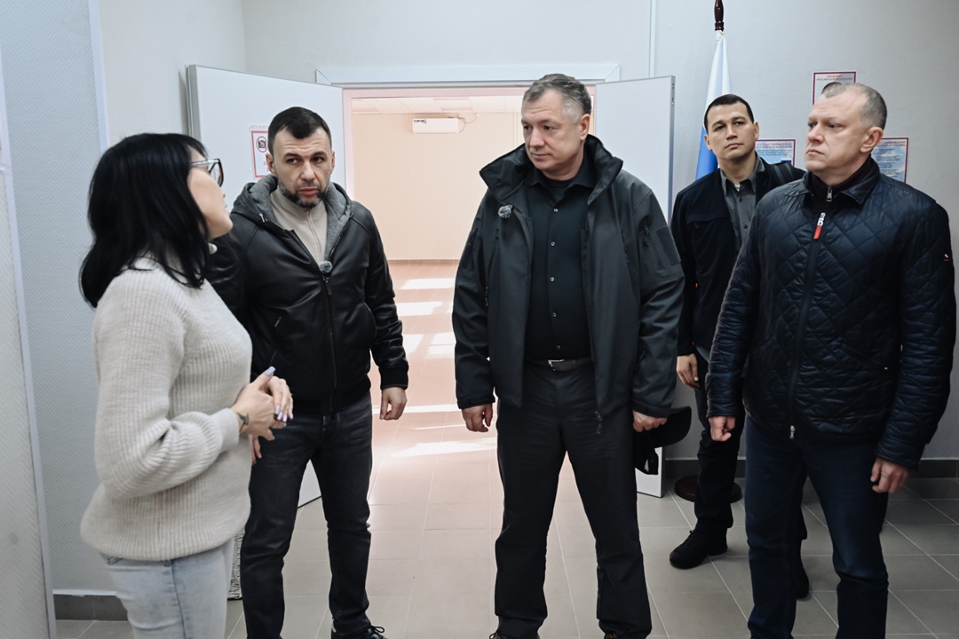 В День народного единства Марат Хуснуллин совершил рабочую поездку в Донецкую и Луганскую народные республики.