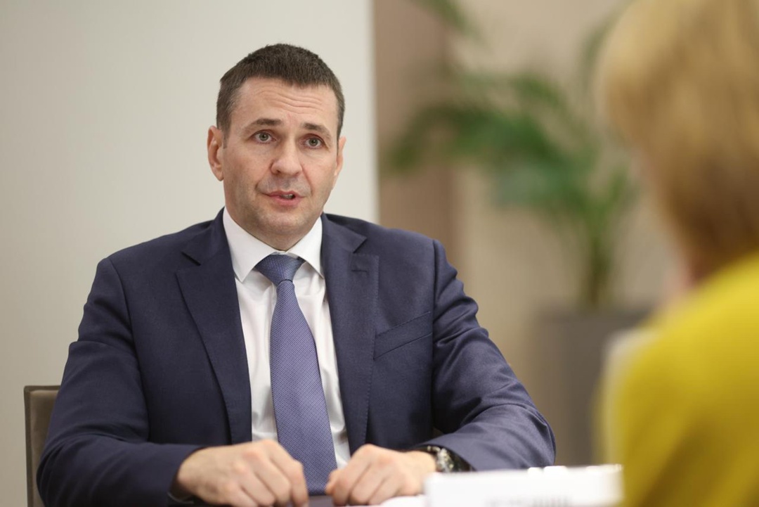 Оксана Лут и губернатор Хабаровского края Дмитрий Демешин обсудили развитие агропромышленного и рыбохозяйственного комлексов региона.