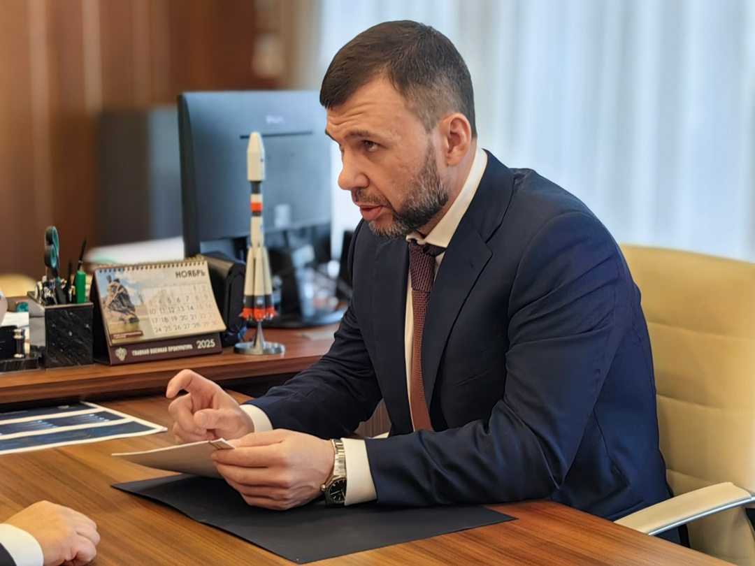 Глава Минстроя России Ирек Файзуллин провел рабочую встречу с Главой ДНР Денисом Пушилиным