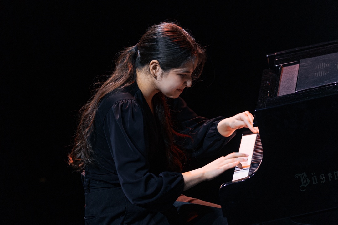 Татнефть зажигает новые звёзды В лагере «Солнечный» прошла осенняя смена Творческой школы «Каракуз» — совместного проекта «Татнефти» и Благотворительного…