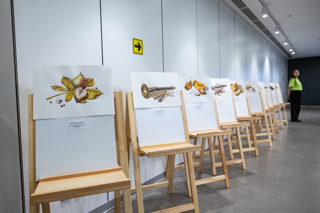 Татнефть зажигает новые звёзды В лагере «Солнечный» прошла осенняя смена Творческой школы «Каракуз» — совместного проекта «Татнефти» и Благотворительного…