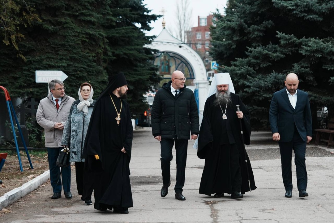 Дмитрий Чернышенко оценил образовательную инфраструктуру Самарской области и пообщался со студентами.