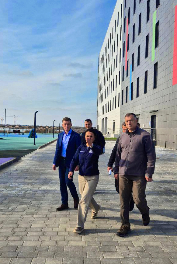 Марат Хуснуллин проверил ход строительства федерального детского реабилитационного центра «Мойнаки» в Республике Крым