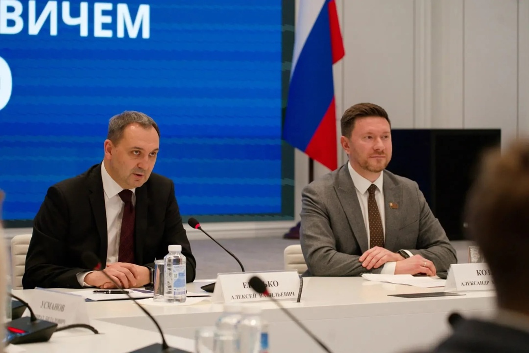 В Минстрое России прошла первая встреча серии мероприятий Молодёжного совета федерального партийного проекта «Школа ЖКХ» партии «Единая Россия»