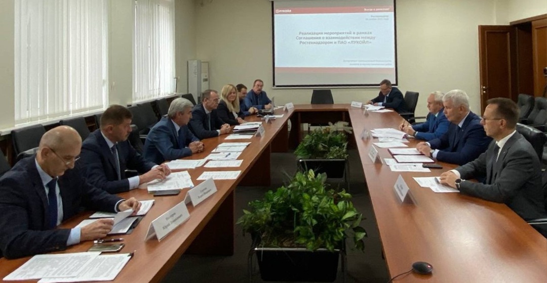 Под председательством Руководителя Федеральной службы по экологическому, технологическому и атомному надзору Александра Трембицкого в Ростехнадзоре прошло…