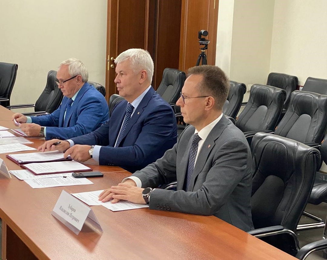 Под председательством Руководителя Федеральной службы по экологическому, технологическому и атомному надзору Александра Трембицкого в Ростехнадзоре прошло…