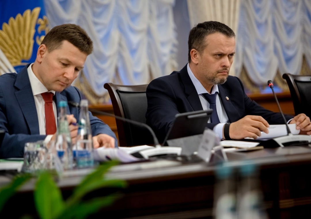 Андрей Никитин провел рабочую встречу с губернатором Мурманской области Андреем Чибисом