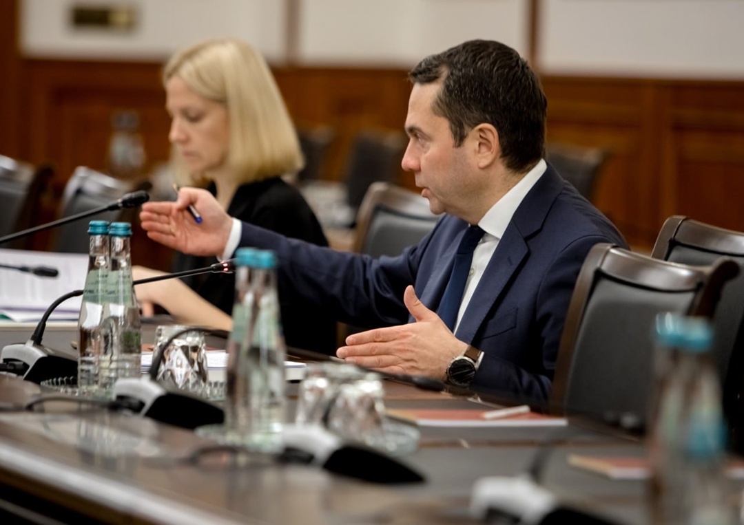 Андрей Никитин провел рабочую встречу с губернатором Мурманской области Андреем Чибисом