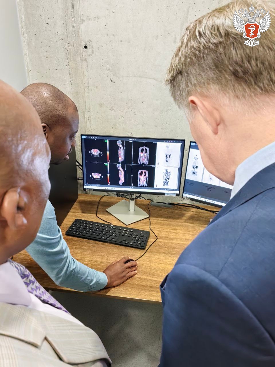 Михаил Мурашко посетил центр исследований в области ядерной медицины в Южно-Африканской Республике