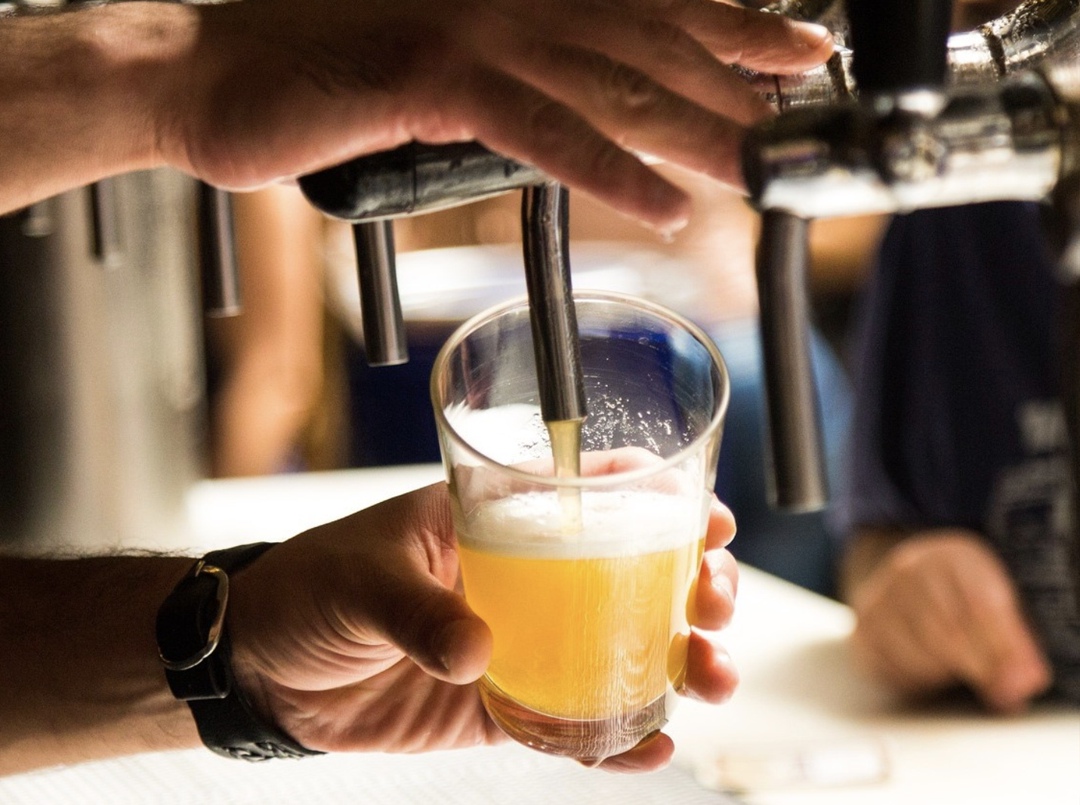 После сентябрьского повышения ввозных пошлин на пиво из «недружественных» стран некоторые импортеры начали поставлять такую продукцию через страны ЕАЭС по…