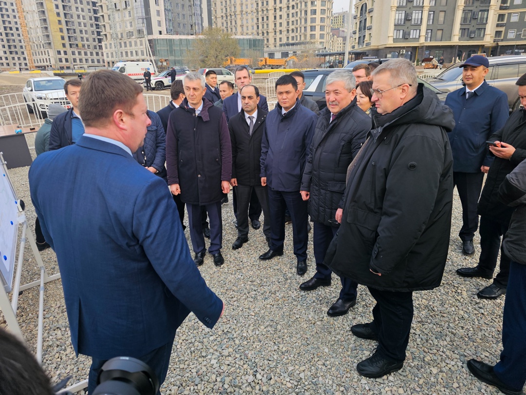 Алексей Оверчук посетил площадку начавшегося строительства школы с обучением на русском языке в Бишкеке.