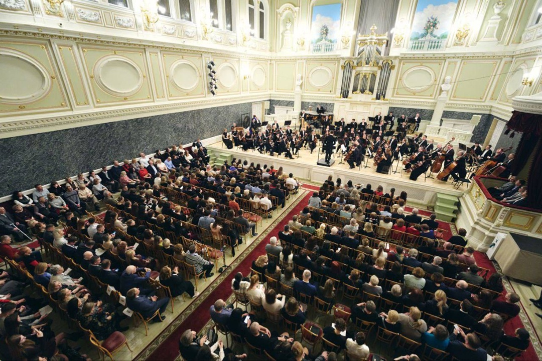 Голоса, покорившие капеллу Заключительный концерт серии «Шедевры мировой оперы» прошёл в Государственной академической капелле в Санкт-Петербурге.