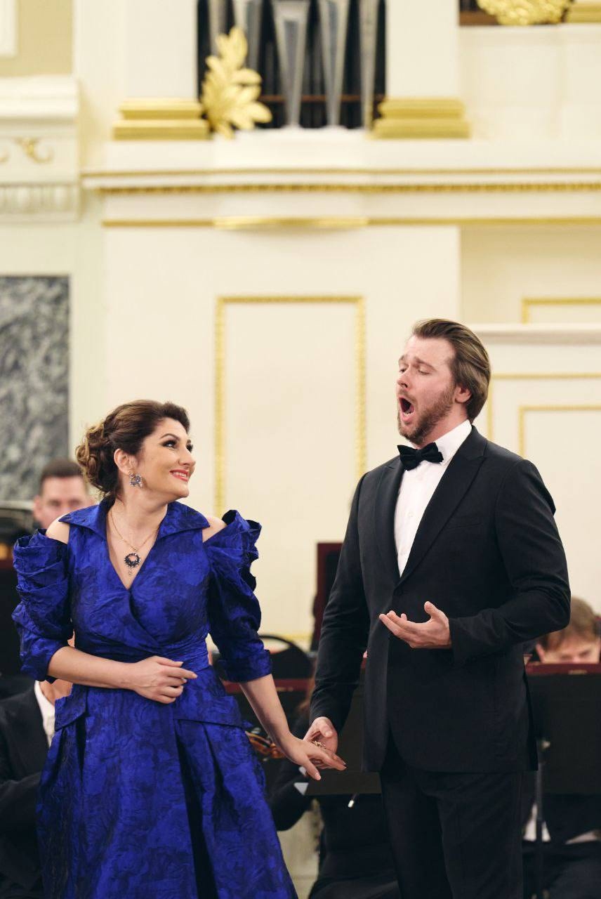 Голоса, покорившие капеллу Заключительный концерт серии «Шедевры мировой оперы» прошёл в Государственной академической капелле в Санкт-Петербурге.