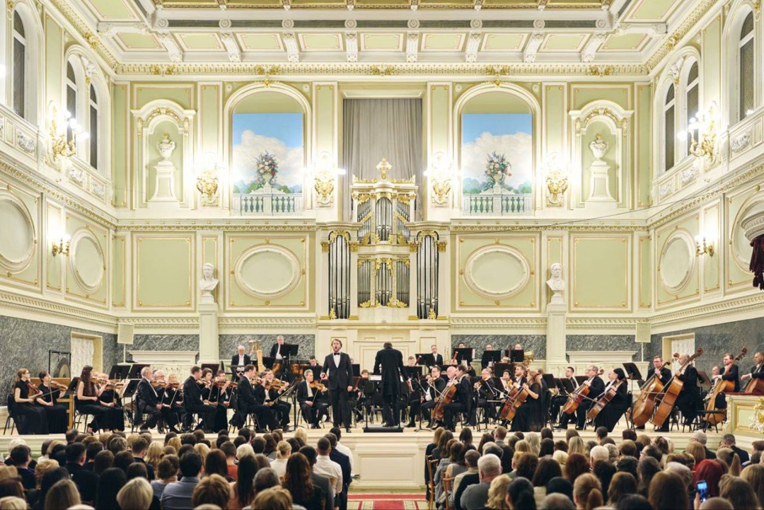 Голоса, покорившие капеллу Заключительный концерт серии «Шедевры мировой оперы» прошёл в Государственной академической капелле в Санкт-Петербурге.