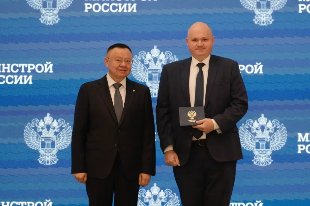 В Минстрое России прошло еженедельное оперативное совещание под председательством Министра строительства и ЖКХ РФ Ирека Файзуллина