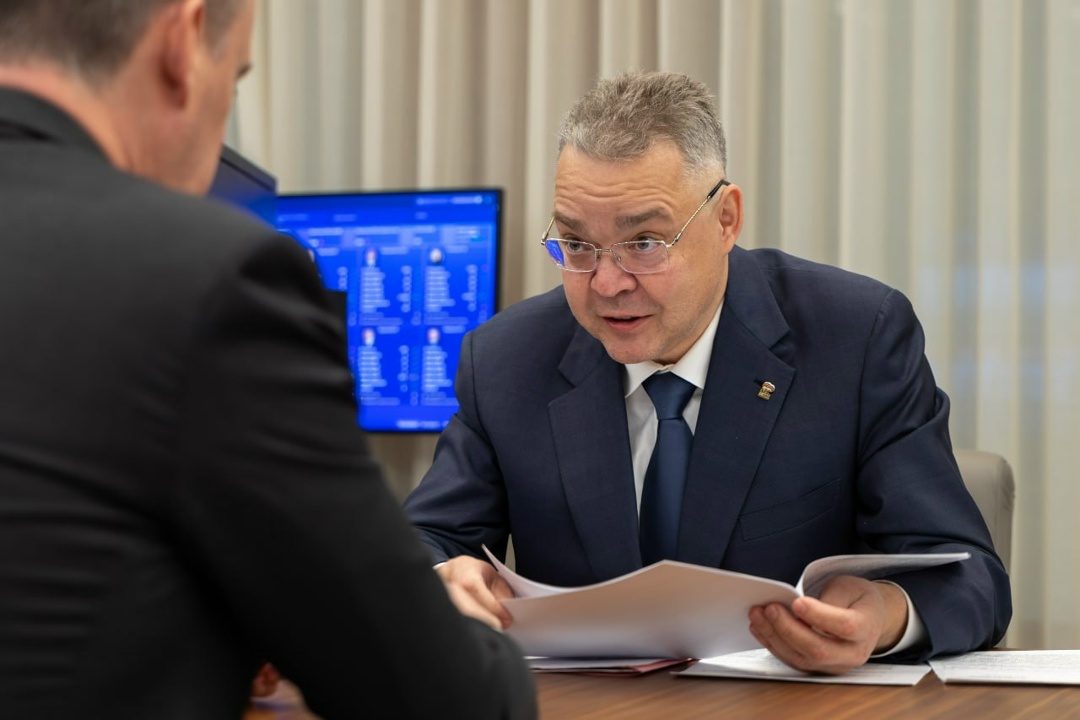 Дмитрий Патрушев и губернатор Ставропольского края Владимир Владимиров обсудили вопросы развития агропромышленного комплекса и экологии региона.