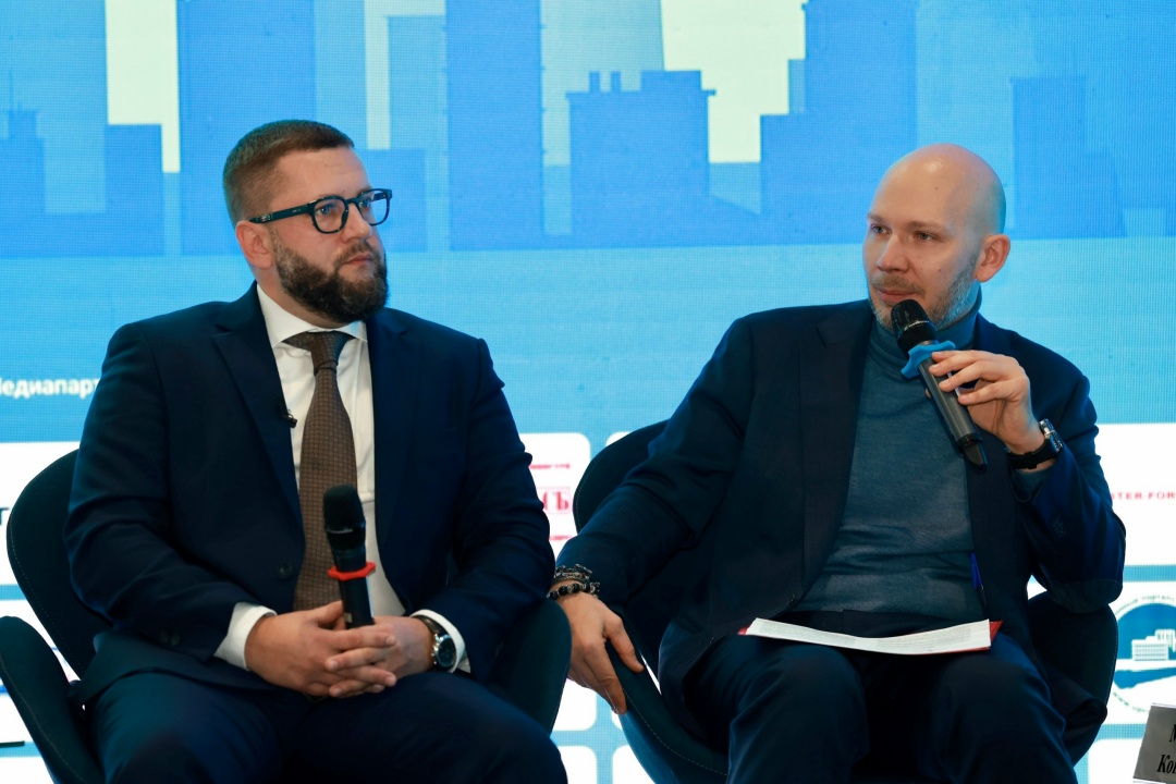 Представители Минстроя России обсудили развитие сферы ЖКХ и городской среды на Международной выставке UtiliCon 2025