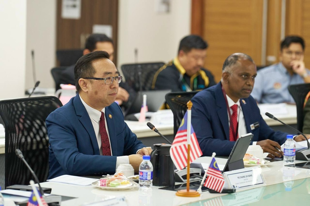 Глава Минобрнауки России Валерий Фальков встретился с министром науки, технологий и инноваций Малайзии Чанг Ли Каном в Куала-Лумпуре.