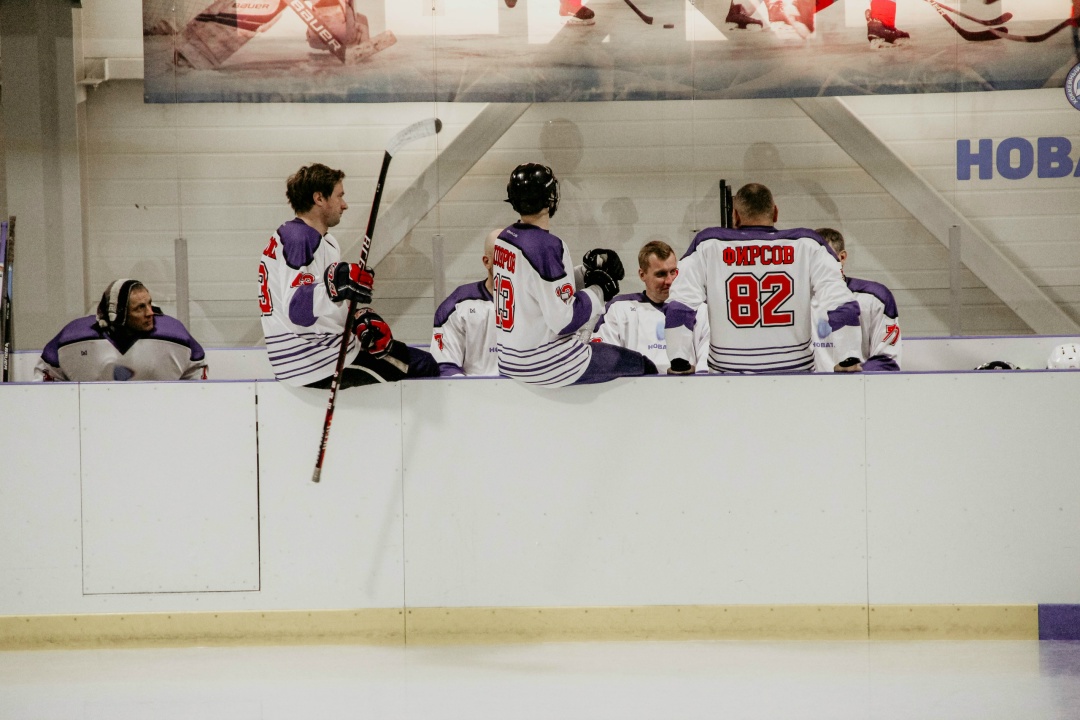 В Новом Уренгое прошел первый корпоративный хоккейный турнир среди группы компаний ПАО «НОВАТЭК»