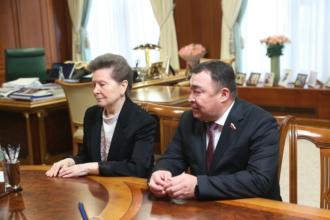 Председатель Совета Федерации Валентина Матвиенко провела встречу с губернатором Ханты-Мансийского автономного округа — Югры Русланом Кухаруком