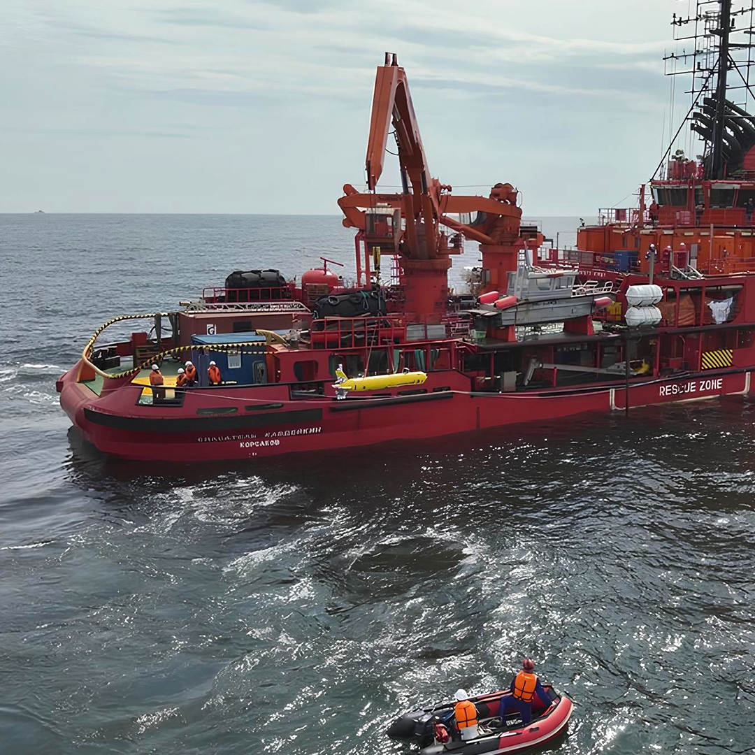 В Охотском море протестировали робота, который поможет людям присматривать за глубиной.