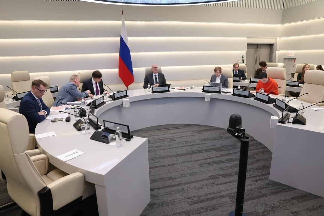 Дмитрий Чернышенко: Губернаторы должны взять на особый контроль стройку и капремонт объектов образования.