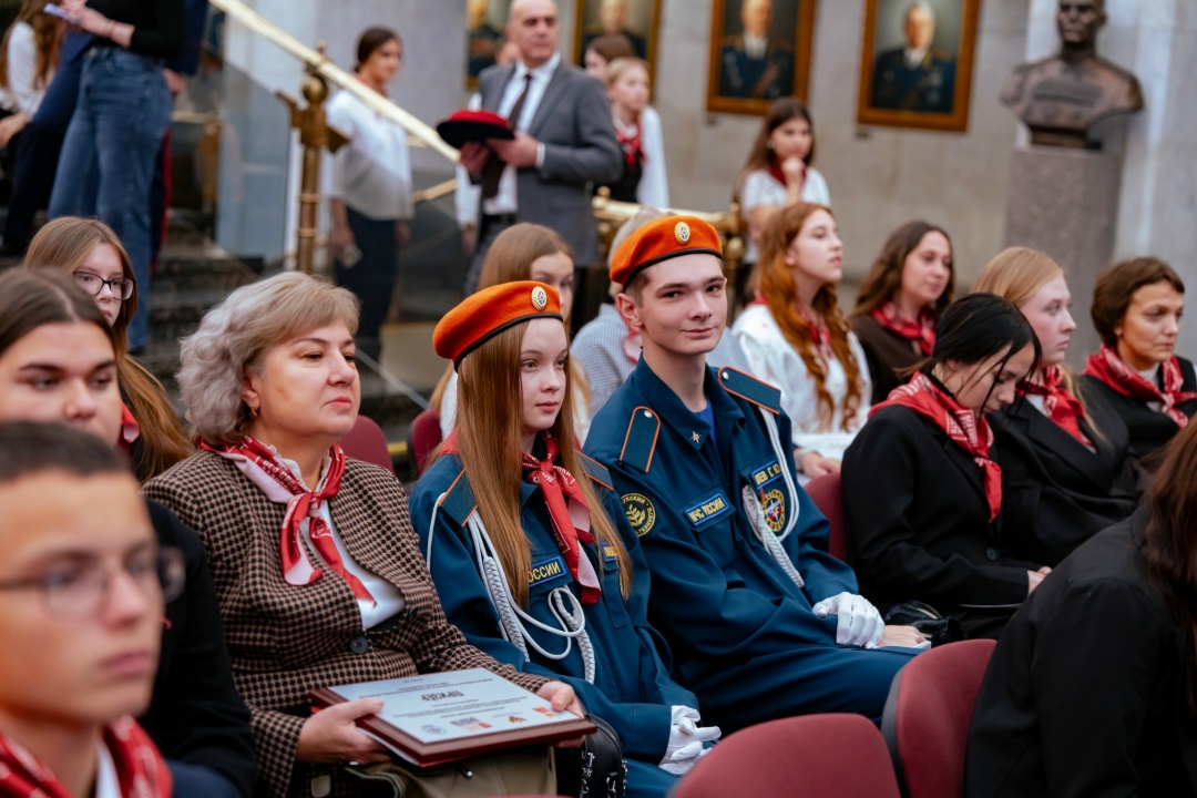 Сергей Кравцов наградил победителей и призеров конкурсных мероприятий проекта «Без срока давности».