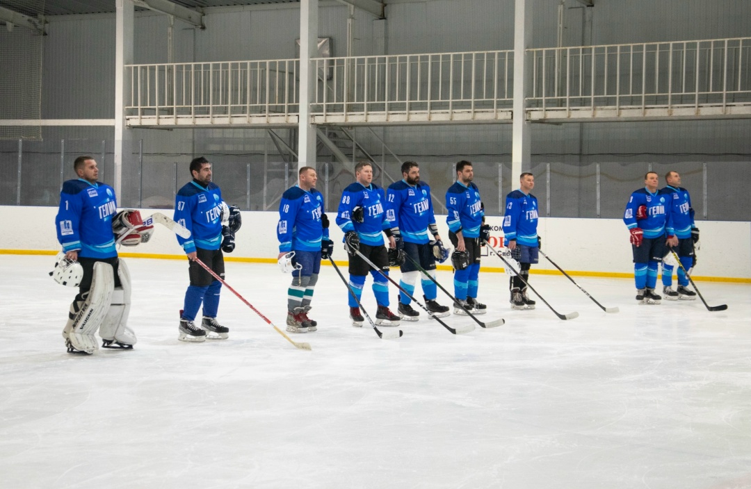 БОЛЕЕМ ЗА «ГЕЛИЙ» - В СВОБОДНОМ ОТКРЫТ ХОККЕЙНЫЙ СЕЗОН