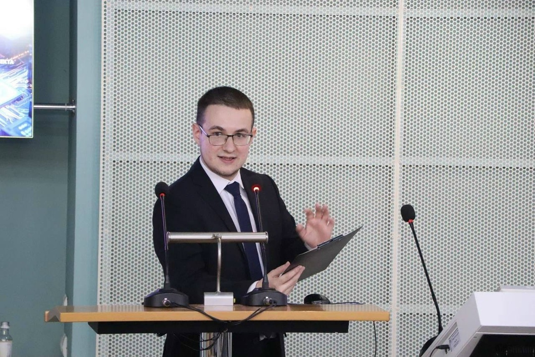 Применить технологии искусственного интеллекта на Авроре для определения свежести фруктов — над такой задачей предстоит потрудиться участникам ИТ-чемпионата в…