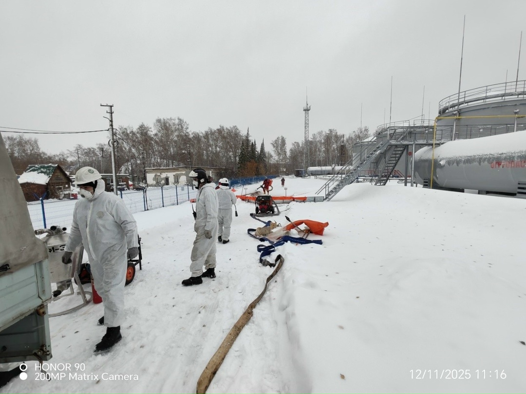 Сибирское управление Ростехнадзора в составе межведомственной комиссии проверило готовность ООО «Энергия Топлива» на территории опасного производственного…
