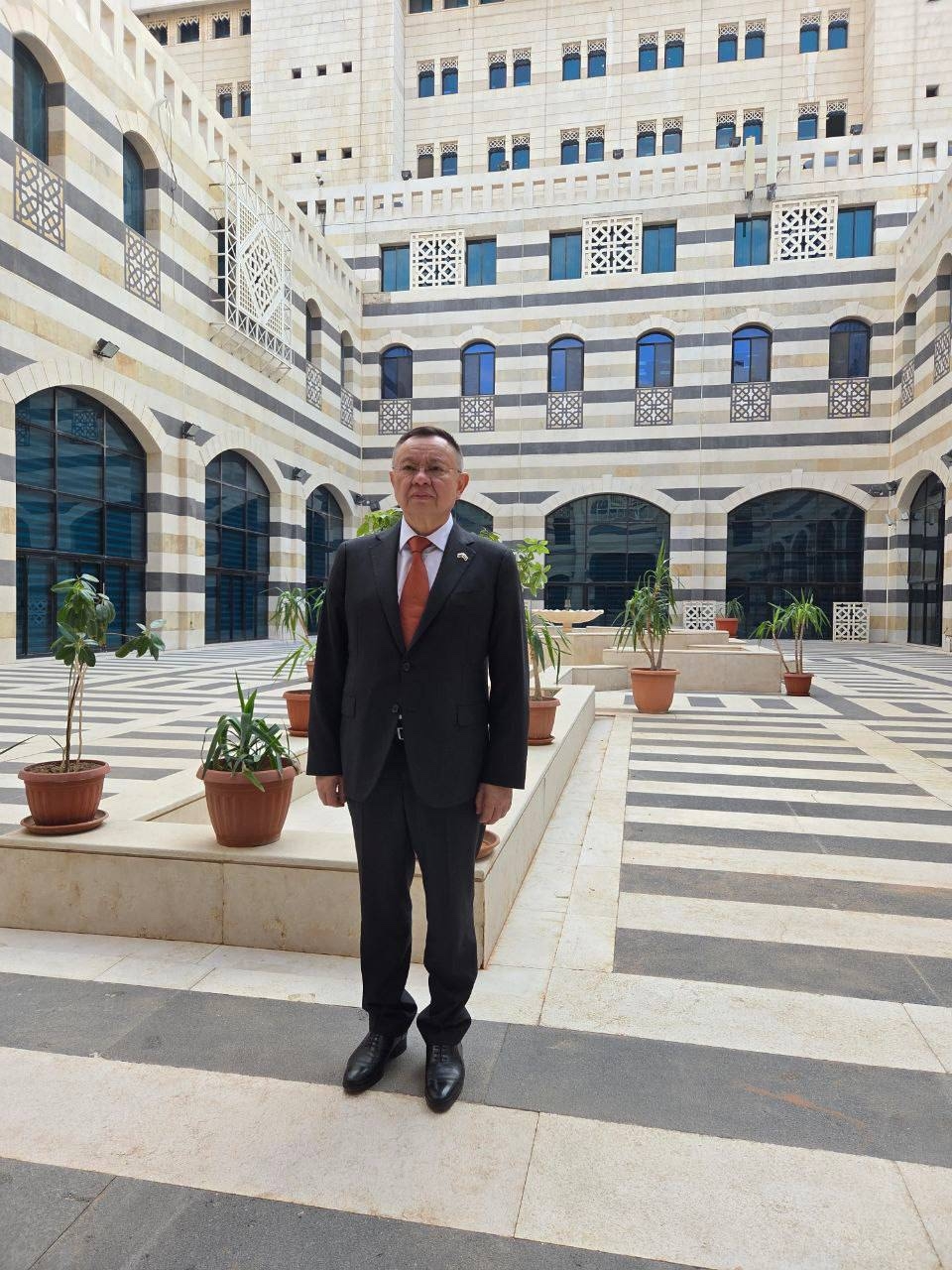 Министр строительства и ЖКХ РФ Ирек Файзуллин возглавил российскую делегацию Постоянной Российско-Сирийской комиссии по торгово-экономическому и…