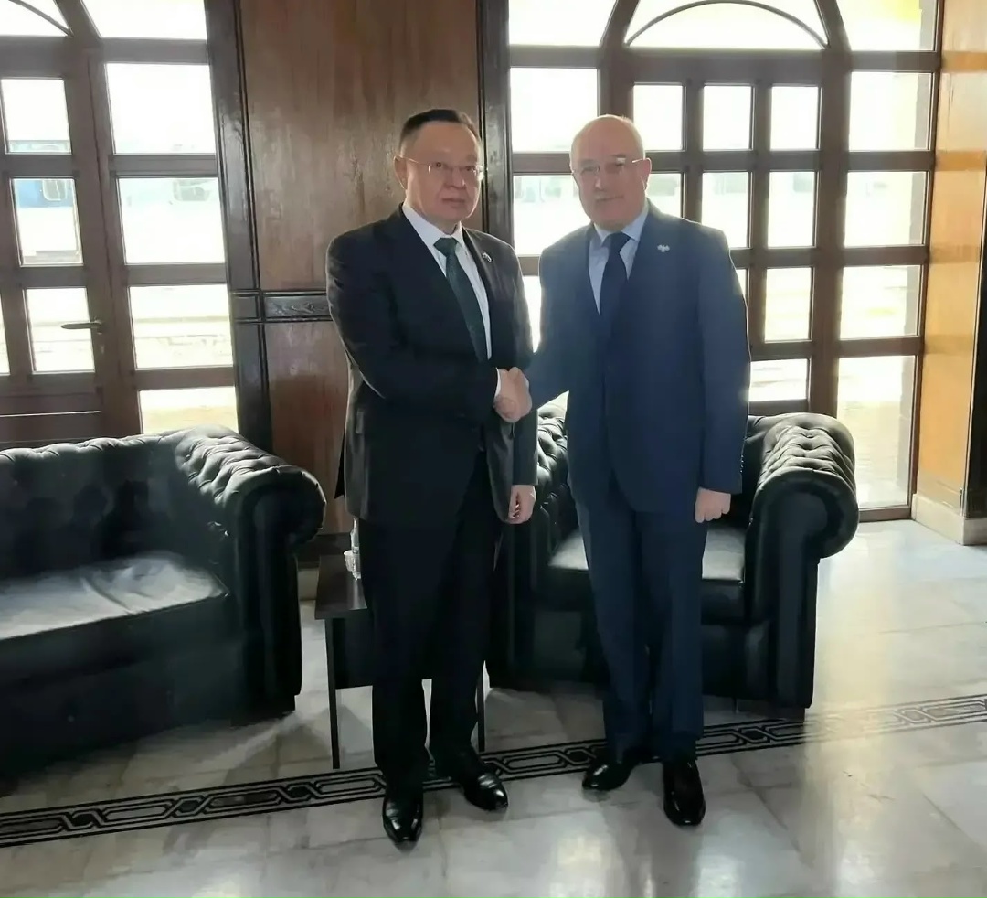 Делегация Постоянной Российско-Сирийской комиссии по торгово-экономическому и научно-техническому сотрудничеству, возглавляемая Главой Минстроя России Иреком…