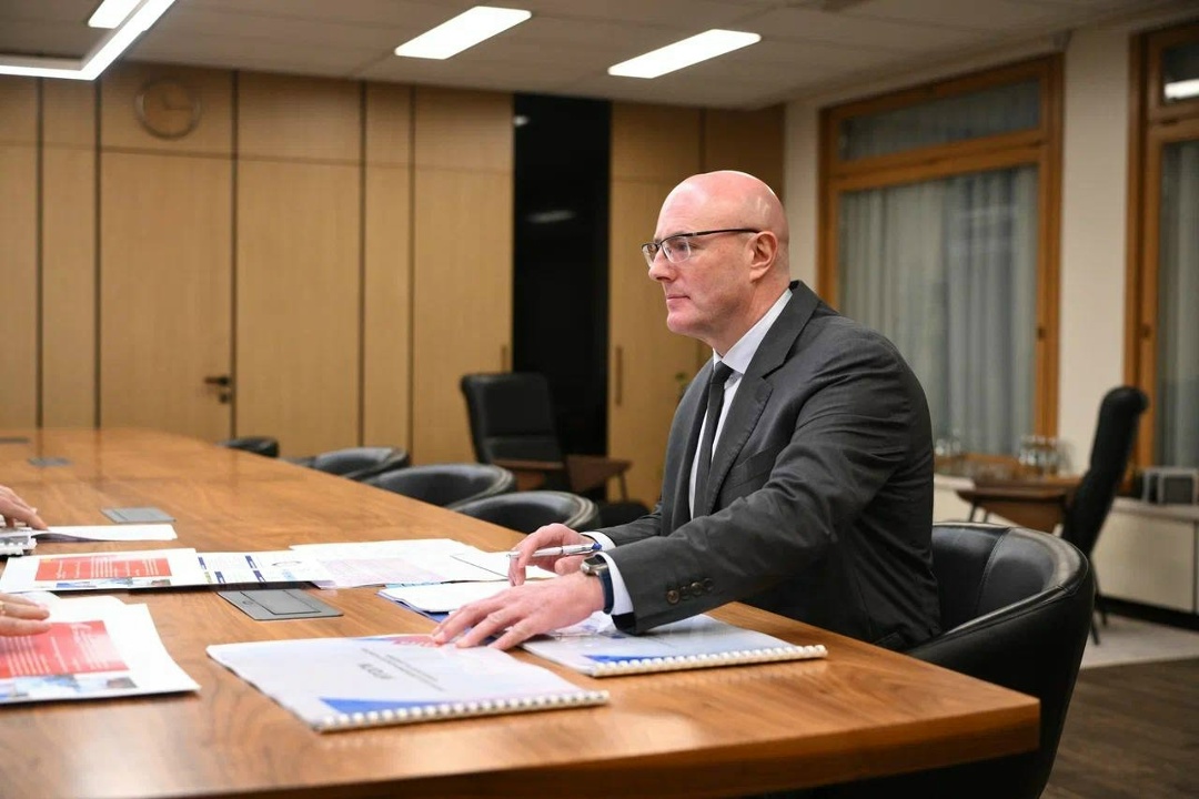 Дмитрий Чернышенко провел рабочую встречу с главой Чувашской Республики Олегом Николаевым.