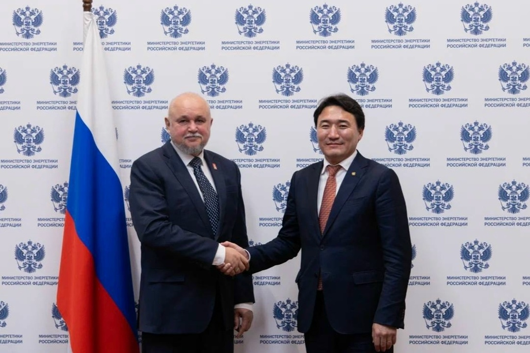 Сергей Цивилев провел рабочую встречу с Министром промышленности и минеральных ресурсов Монголии Гонгорыном Дамдиннямом
