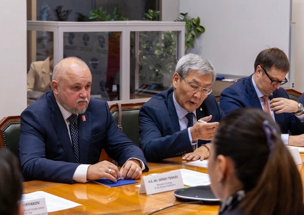 Сергей Цивилев провел рабочую встречу с Министром промышленности и минеральных ресурсов Монголии Гонгорыном Дамдиннямом