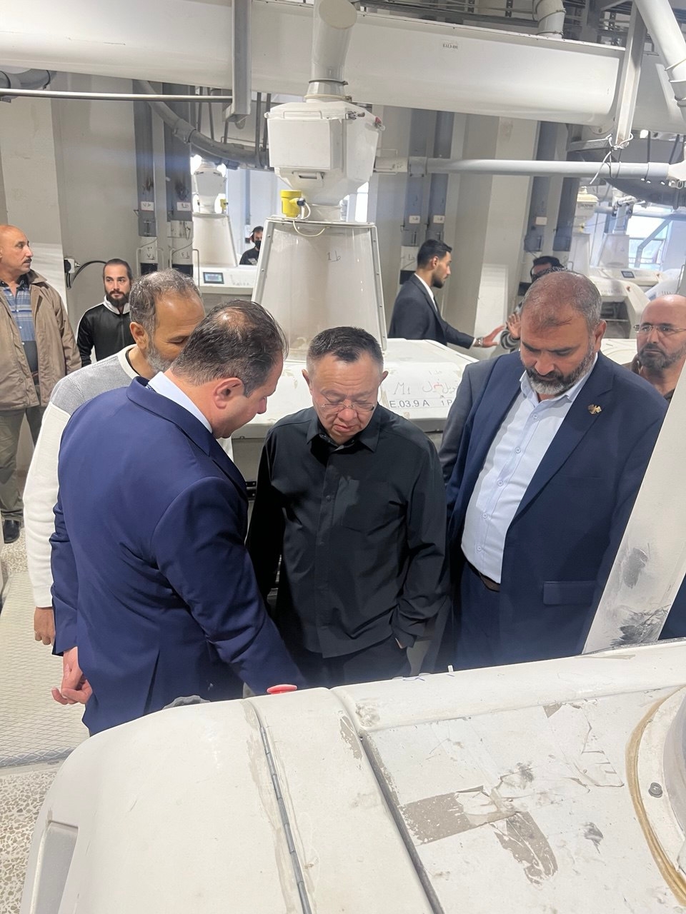 Сопредседатели Постоянной Российско-Сирийской комиссии по торгово-экономическому и научно-техническому сотрудничеству Ирек Файзуллин и Махер Шараа осмотрели…