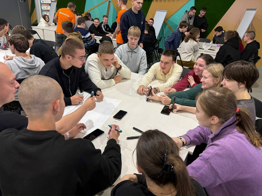 12 ноября на площадке «Мастерская #АгроДвиж» инжинирингового центра «Линия Горизонта» прошёл насыщенный день карьерно-образовательного интенсива «ПРОФнавигатор