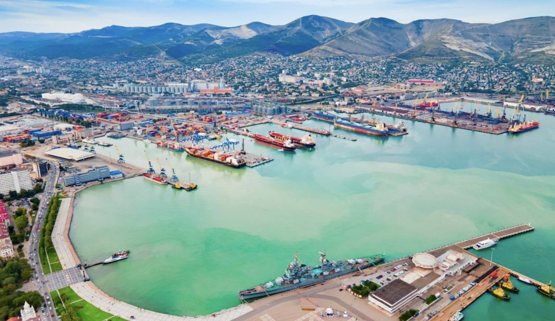 В Новороссийске в 2025-2030 годах планируется построить терминал минеральных удобрений мощностью 6 млн т в год, сообщает ТАСС со ссылкой на материалы…