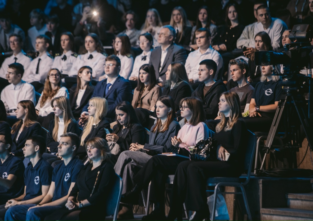 Глава Минтранса Андрей Никитин рассказал студентам о будущем транспортной отрасли.