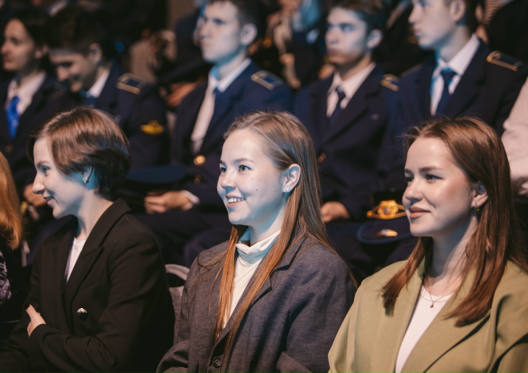 Глава Минтранса Андрей Никитин рассказал студентам о будущем транспортной отрасли.